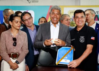 Governo da Bahia inicia emissão da nova Carteira de Identidade Nacional em policarbonato