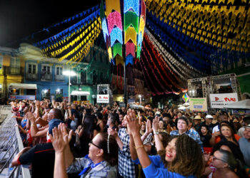 São João da Bahia reúne grandes nomes do forró e fortalece cultura popular no Centro Histórico de Salvador