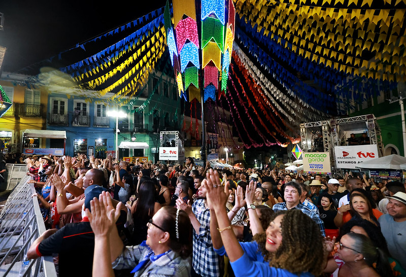 São João da Bahia reúne grandes nomes do forró e fortalece cultura popular no Centro Histórico de Salvador