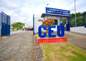 Em Ubatã, governador entrega 150ª escola reformada e ampliada desde 2023