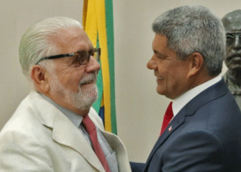 Governador reafirma confiança em Wagner: “Não soltaremos sua mão”