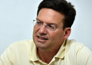 João Roma relata tensão após pane em voo: ‘O pior poderia acontecer ali’