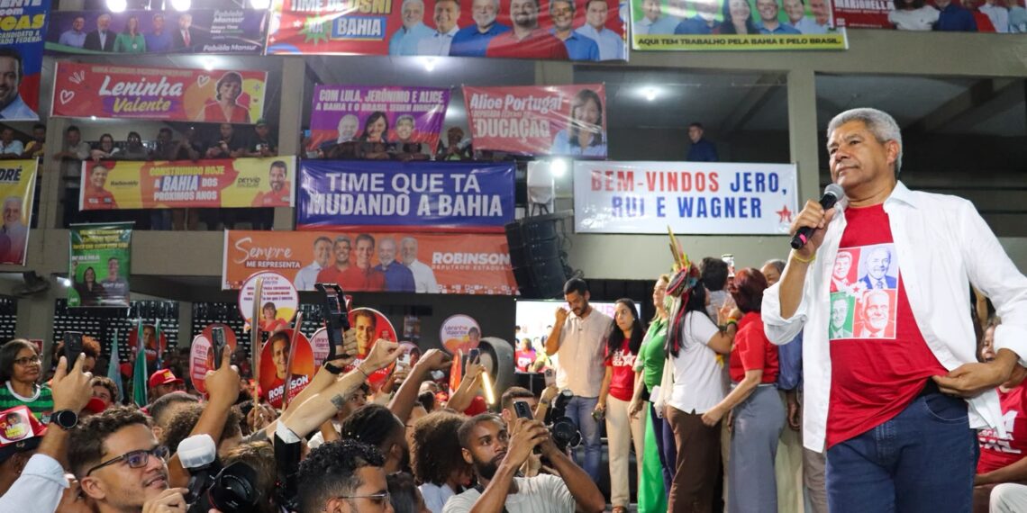 “Não é simplesmente escutar, é tirar do papel e transformar em política pública”, diz presidente do PT