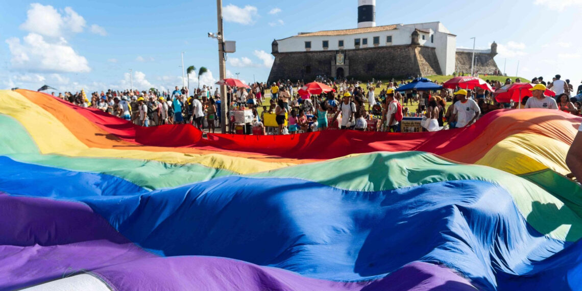 Saúde de pessoas trans vai além da identidade de gênero e exige cuidado individualizado, alerta especialista do Sabin