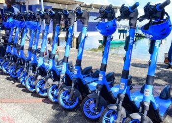 Patinetes elétricos superam 500 mil viagens em um ano de operação regulamentada em Salvador