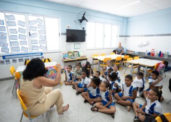 Inscrições para concurso da Educação com salário inicial de até R$ 6,1 mil vão até o dia 7 de agosto