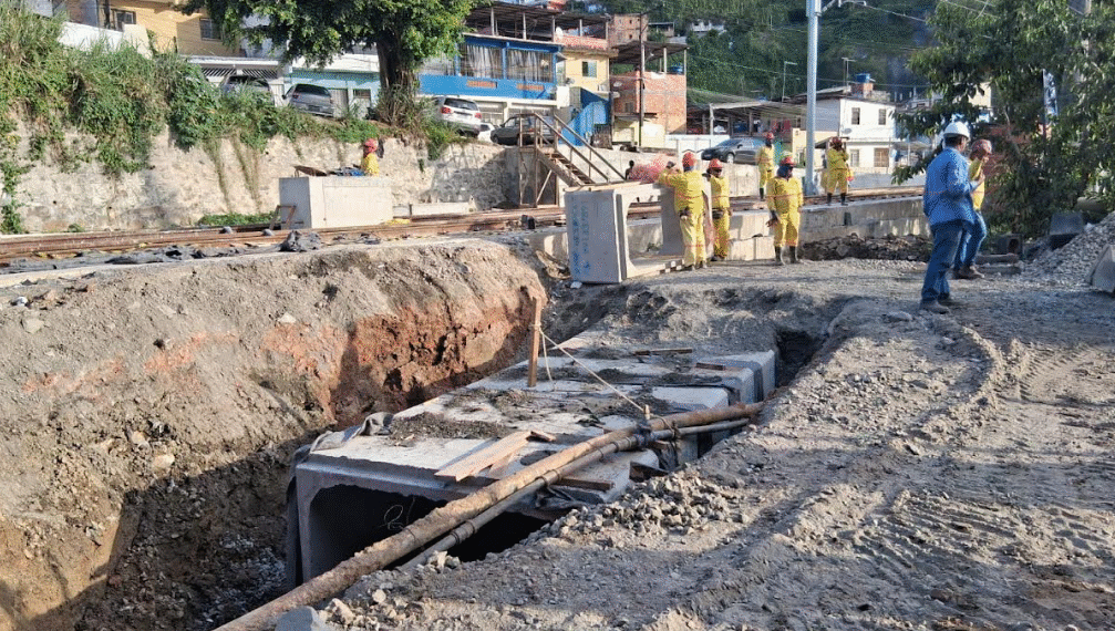 Fim dos alagamentos: obras do VLT criam sistema de captação de condução de grandes volumes de água