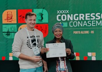 Lauro de Freitas apresenta experiência inovadora em congresso nacional de saúde pública