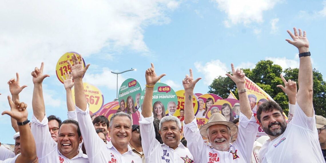 Com fé no Bonfim, Wagner abre caminhada rumo à reeleição ao Senado: “A Bahia merece quem caminhe com ela”