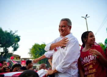 Rui diz que BYD só está em Camaçari por causa de Lula e projeta 20 mil empregos na fábrica