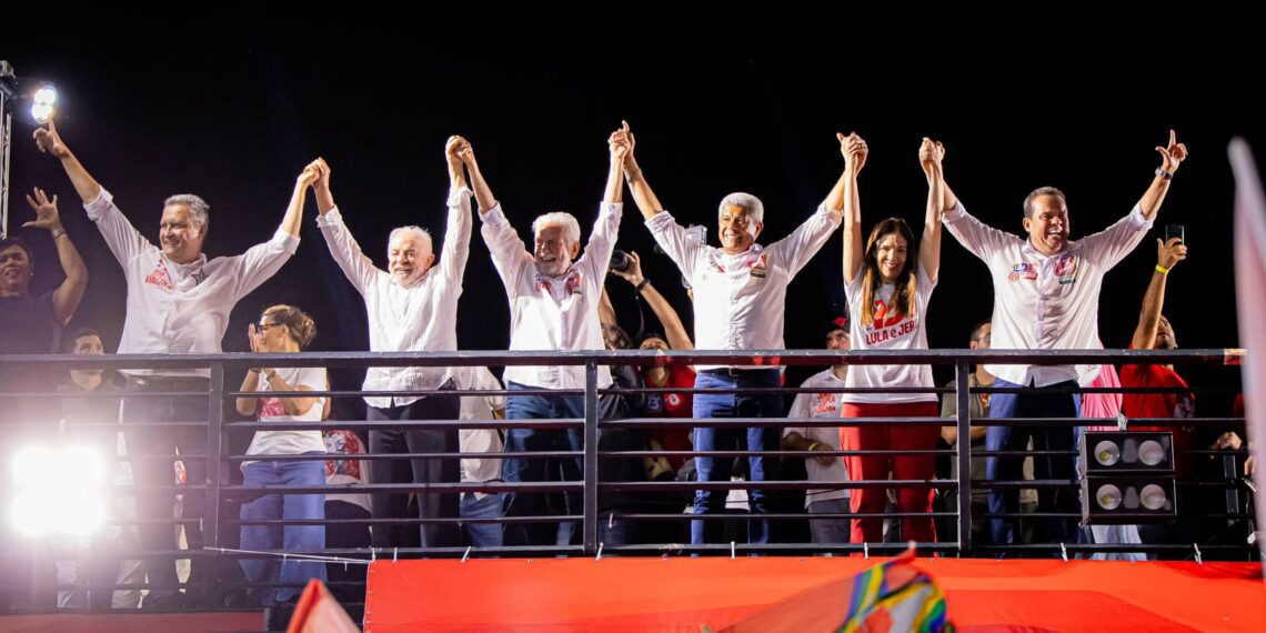 Lula reforça parceria com Jerônimo e pede reeleição do governador: “Ele vai fazer muito mais pela Bahia”