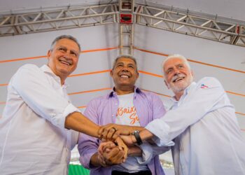 Wagner reforça compromisso com duplicação da Adutora do São Francisco