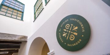 Prefeitura inaugura escola gratuita para formar profissionais de restauro e preservação no Centro de Salvador