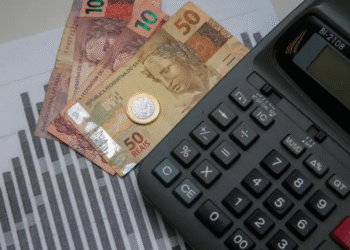 Governo facilita negociação de dívidas tributárias e limita multas