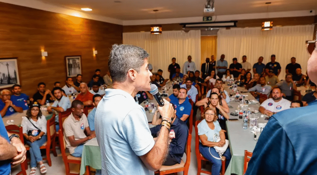 Lideranças de 9 cidades declaram apoio a ACM Neto