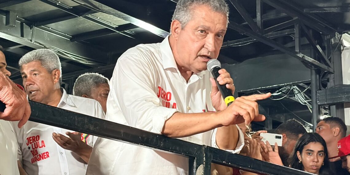 Rui Costa critica “festança” em Salvador e pede prioridade a creches