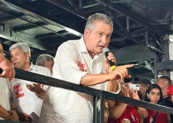 Rui Costa critica “festança” em Salvador e pede prioridade a creches