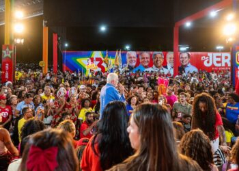 Wagner convoca mulheres a levarem conquistas do governo Lula a novas eleitoras