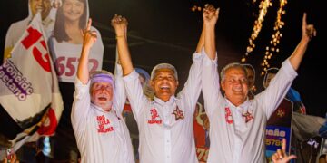 Rui Costa celebra multidão em Barreiras e cita gestões do PT
