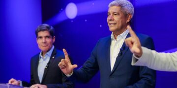 Duas em cada três propostas de ACM Neto já estão em execução no governo Jerônimo