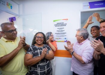 Prefeitura entrega USF de Catu de Abrantes e reforça qualificação da rede municipal de saúde