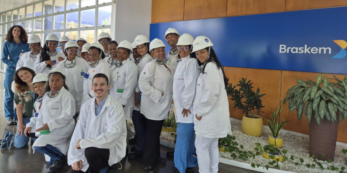 Lideranças comunitárias de Candeias e Simões Filho visitam unidade da Braskem no Polo Industrial de Camaçari