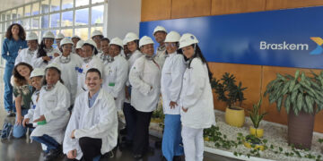 Lideranças comunitárias de Candeias e Simões Filho visitam unidade da Braskem no Polo Industrial de Camaçari