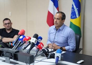 Bruno Reis nega redução, justifica atrasos e aponta frota ampliada