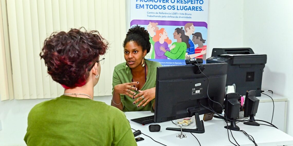 Parceria entre Prefeitura e Ufba garante atendimento jurídico a vítimas de violência LGBT+