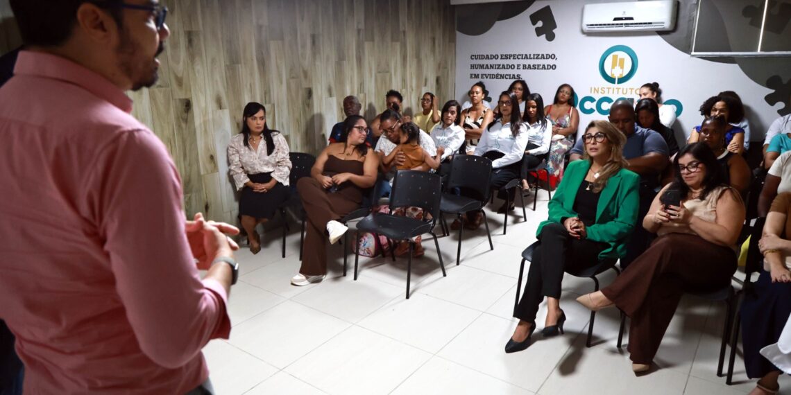 Ação do CER Barra entrega próteses a mães de crianças autistas na BA