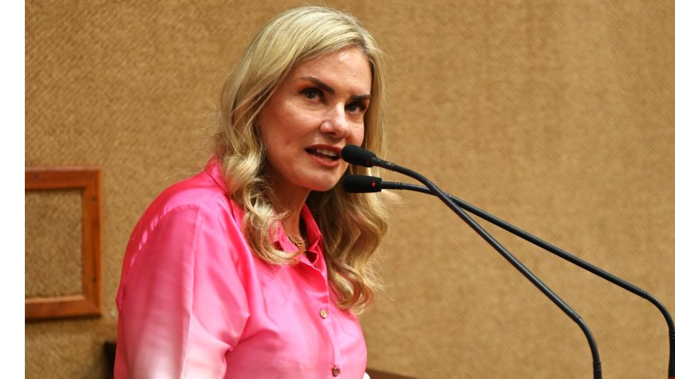 Ivana agradece votação histórica e reafirma compromisso com a Bahia