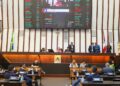 Parlamentares repercutem resultado das eleições na primeira sessão após o pleito