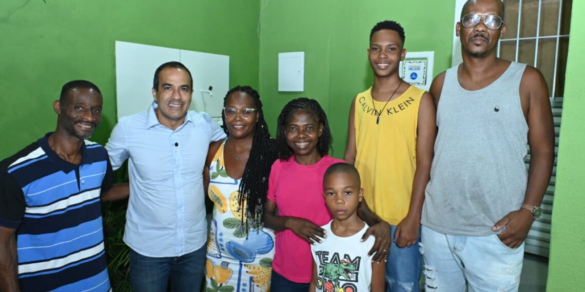 Prefeitura entrega 200 casas reformadas e Morar Melhor alcança mais de mil imóveis em Tancredo Neves