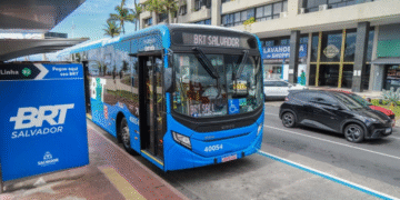 Ônibus de Salvador vão deixar de aceitar pagamento em dinheiro