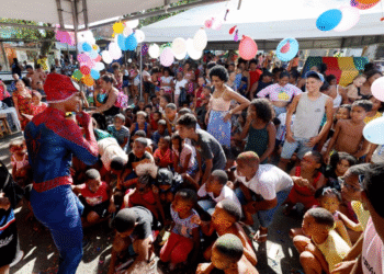 Projeto Criança Feliz realiza festa gratuita para crianças no Subúrbio Ferroviário de Salvador