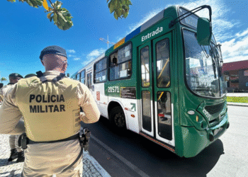 Roubos em ônibus caem 68,2% na Bahia entre janeiro e setembro de 2026