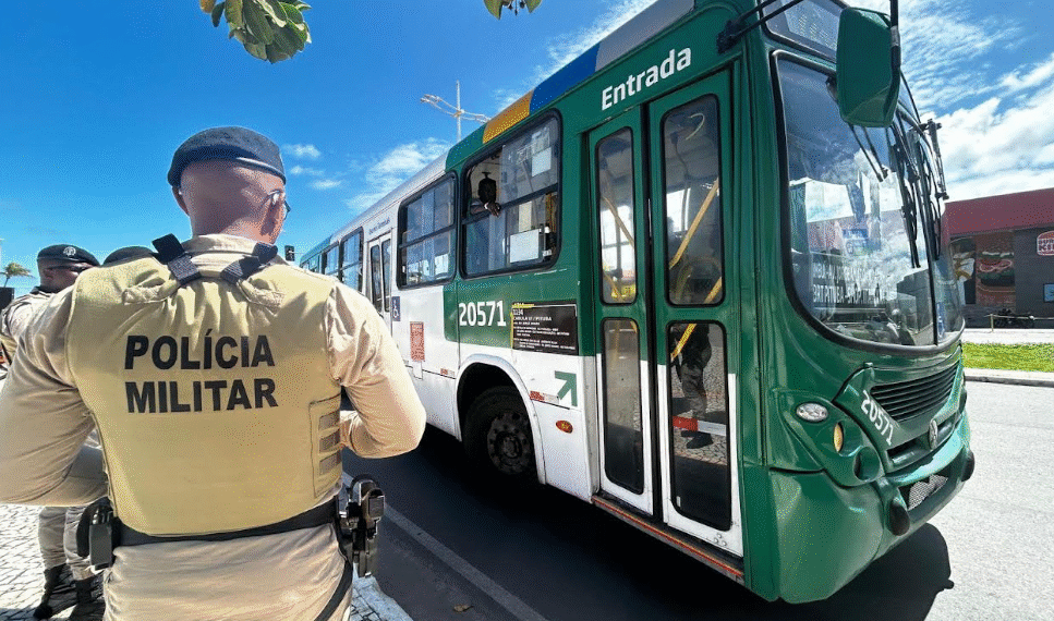 Roubos em ônibus caem 68,2% na Bahia entre janeiro e setembro de 2026