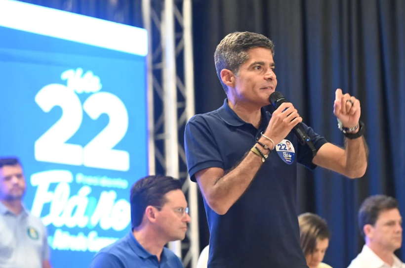 Em Conquista, Neto diz que Flávio fará obras prometidas pelo PT