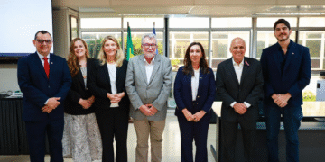 SDE recebe Embaixada da Suécia e discute oportunidades de cooperação econômica