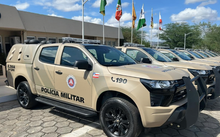 Com investimento de R$ 7,2 milhões, Governo da Bahia entrega 20 novas viaturas para Polícia Militar