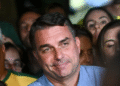 Flávio Bolsonaro venceu em apenas 4 das 417 cidades da Bahia