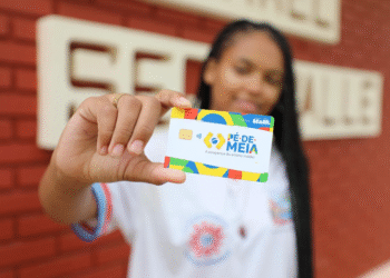 Pé-de-Meia garante incentivo extra de R$ 200 para estudantes que fizerem o ENEM 2026
