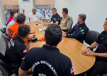 Jerônimo se reúne com cúpula da Segurança por prorrogação de votação
