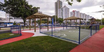 Parque do Imbuí ganha 140 árvores, quiosques e lazer