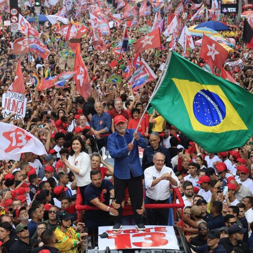 São Paulo (SP), 24/10/2026 - Presidente Lula encerra campanha das  Eleições 2026 com caminhada na avenida Paulista. Foto: Paulo Pinto/Agencia Brasil